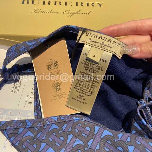 WE10027 Burberry WE10027 Burberry