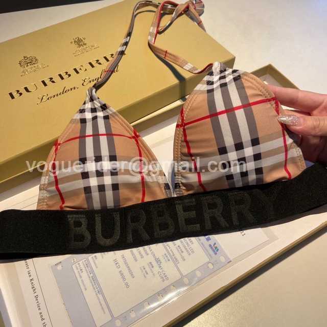 WE10045 Burberry WE10045 Burberry