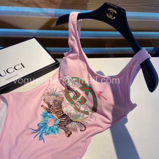 WE10049 Gucci WE10049 Gucci