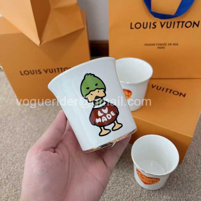 DE10002 LV x Nigo dishes