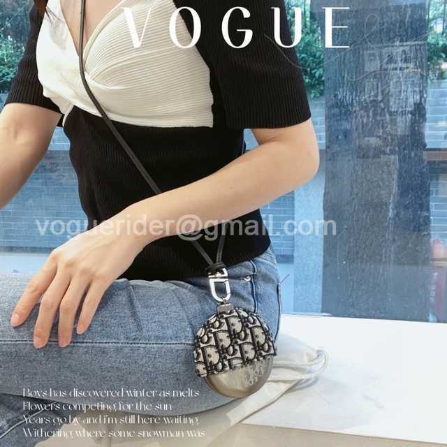 DE10010 Dior Small wine pot