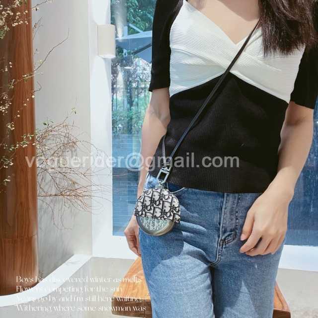 DE10010 Dior Small wine pot