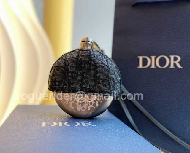 DE10010 Dior Small wine pot