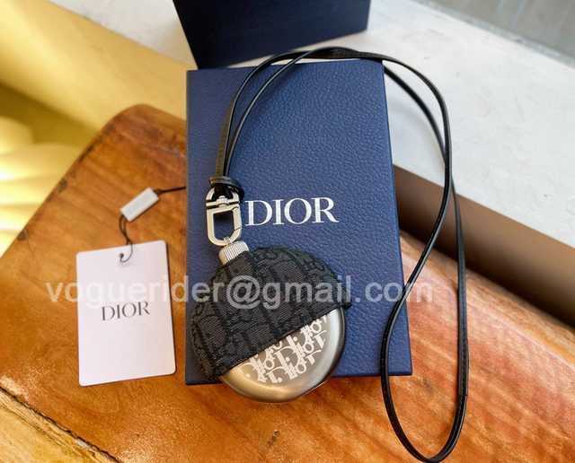 DE10010 Dior Small wine pot