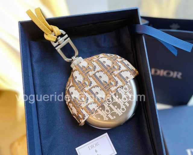 DE10010 Dior Small wine pot