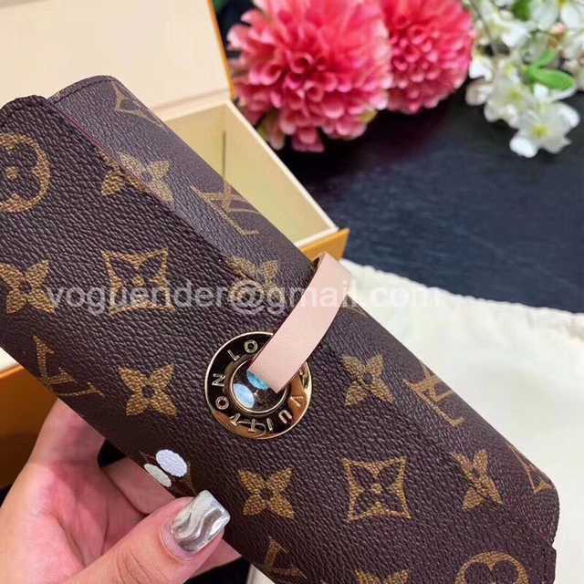 DE10012 LV color pencils suit