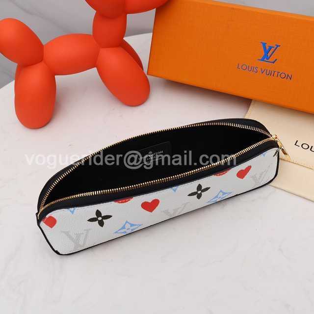 DE10019 LV Pencil Case