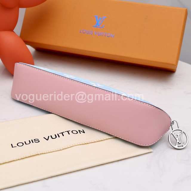 DE10019 LV Pencil Case