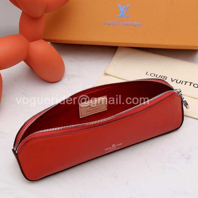 DE10020 LV Pencil Case