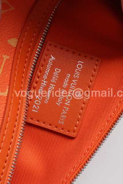 DE10021 LV Hangings/Clutch