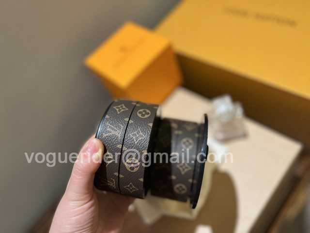 DE10024 LV Jewelry case