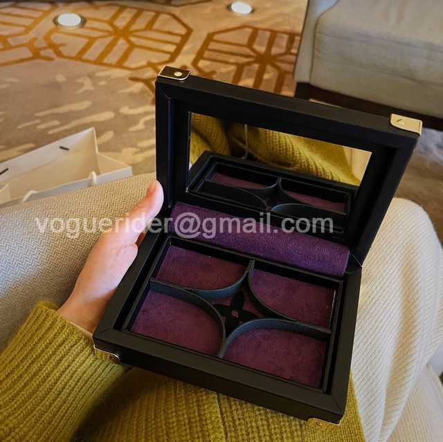 DE10025 LV Jewelry Case