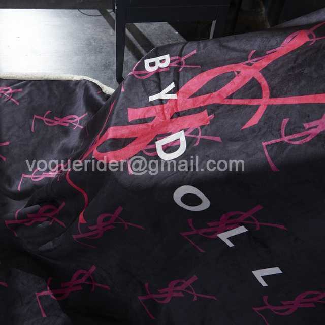 BE10033 YSL blanket BE10033 YSL blanket