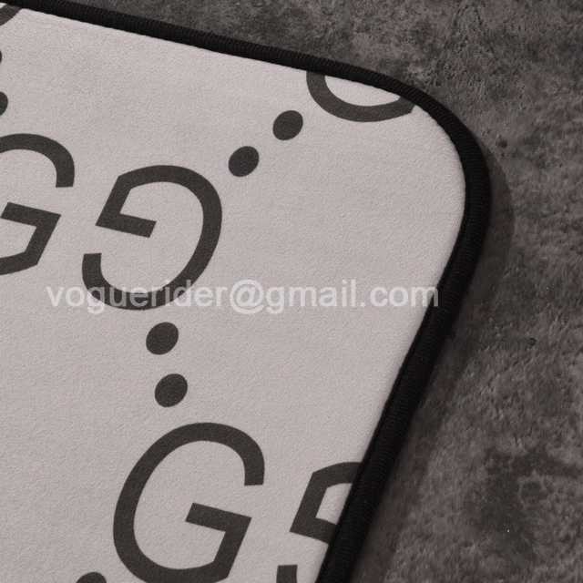 BE10047 Gucci carpet